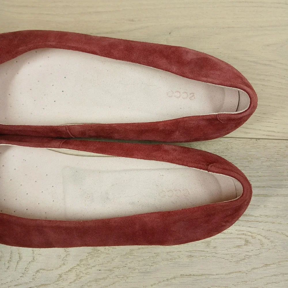 ECCO Flats Womens 10-10.5 Red Suede Bow Round Toe Preppy Balletcore Classic